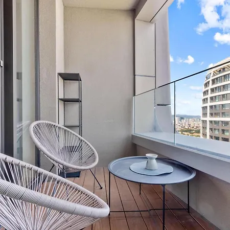 Ah Sky Park 2b - 25floor Free Parking *