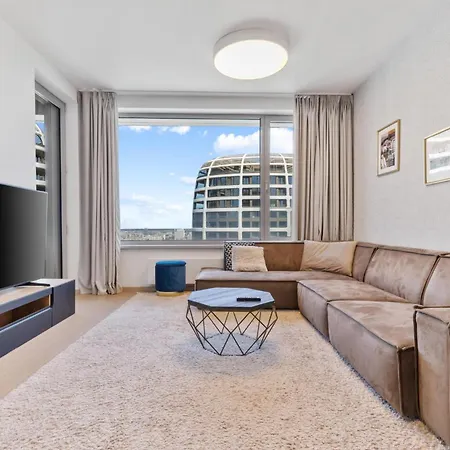 Ah Sky Park 2b - 25floor Free Parking Братислава